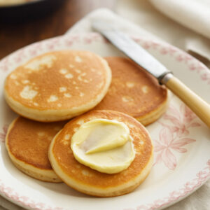 Pikelet Recipe : The Best Easy and Fluffy Pikelets You Can Make at Home